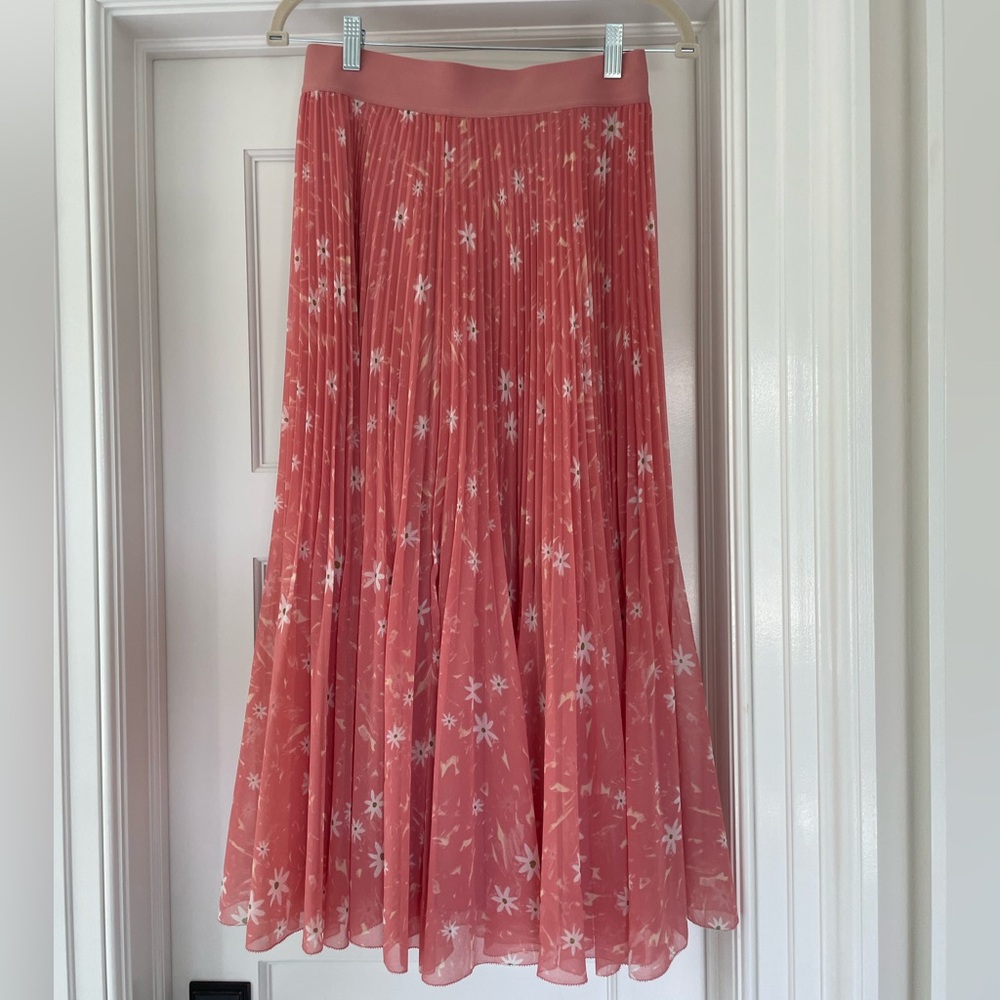 WILFRED Floral Pink Pleated Skirt